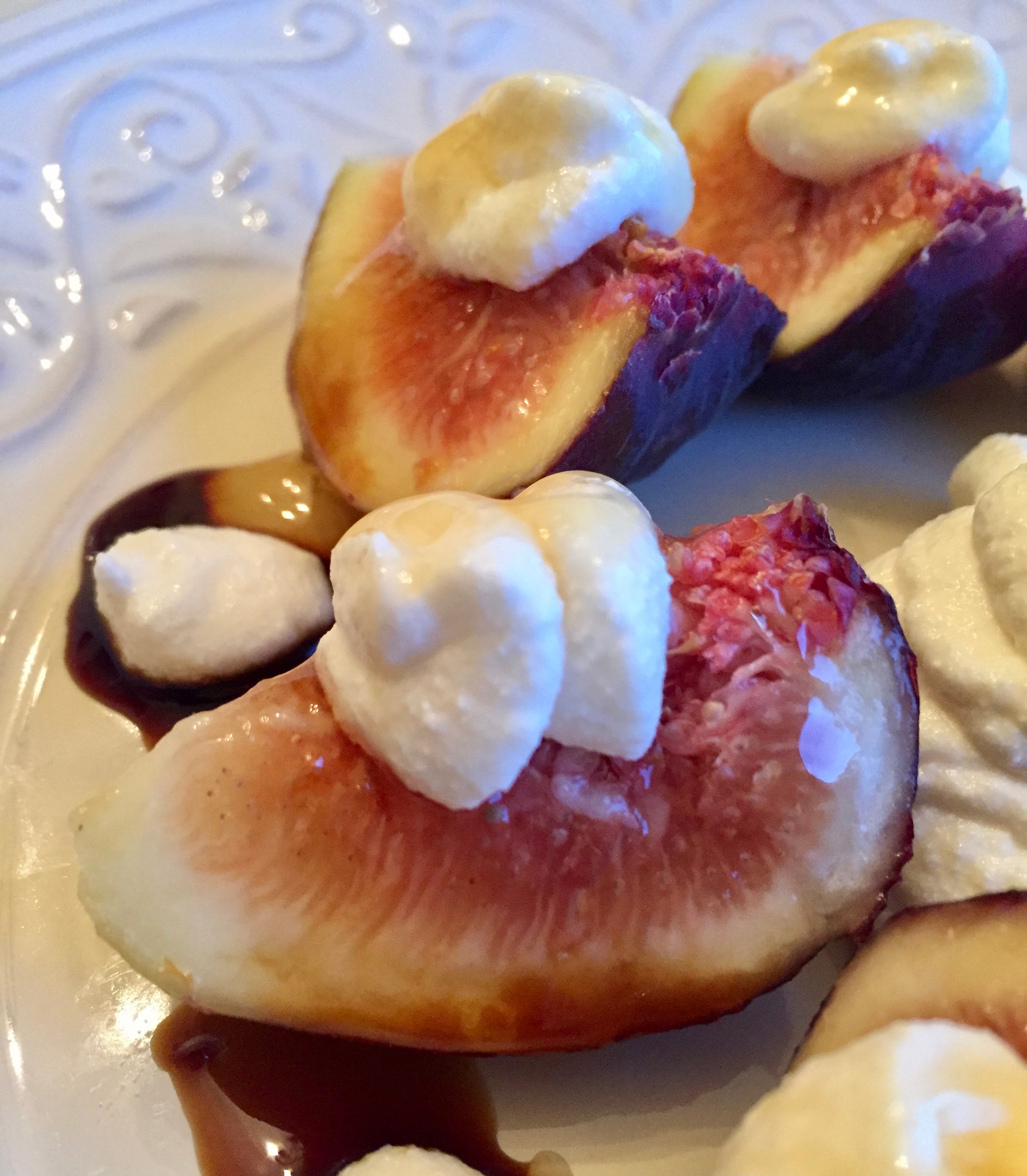 Fresh Figs with Honeyed Ricotta